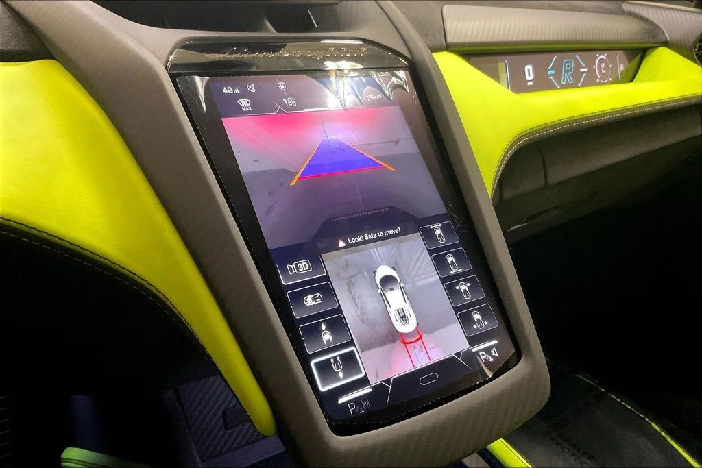 2025 Lamborghini Revuelto Base - Photo 28