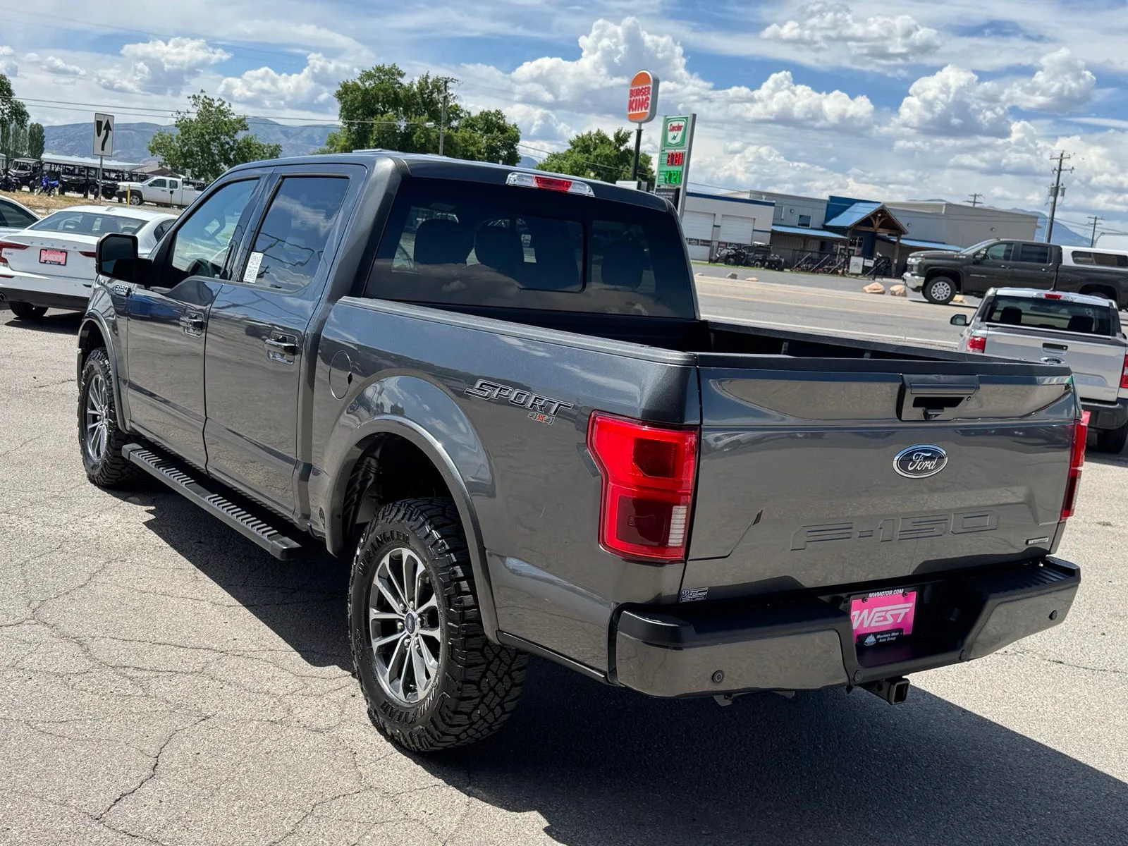 Used 2019 Gray Ford Lariat image 11
