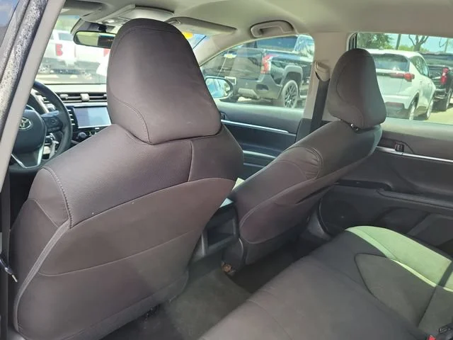 2020 Toyota Camry LE - Photo 10