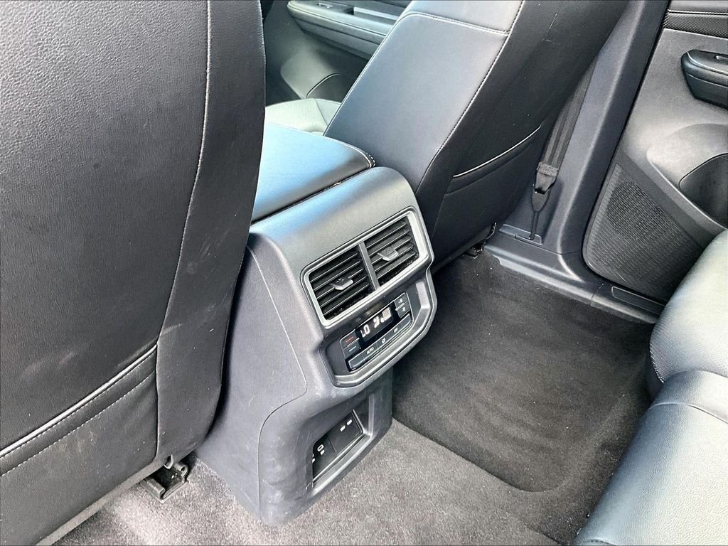 Used 2025 Gray Volkswagen 2.0T SE w/Technology image 27