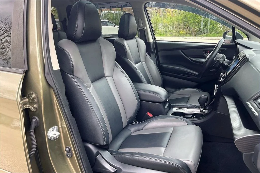 Used 2022 Brown Subaru Onyx Edition image 6