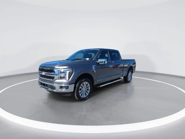 Used 2025 Gray Ford Lariat image 4