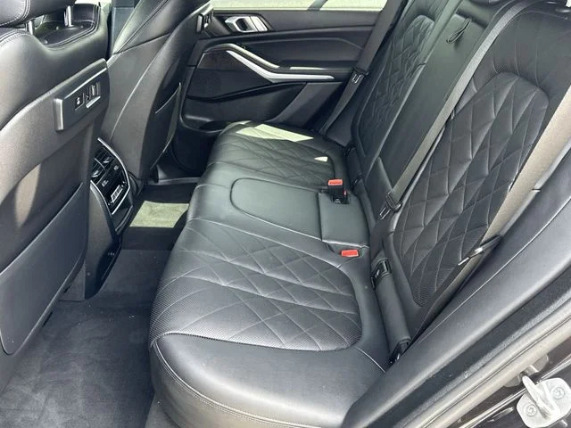 Used 2023 Gray BMW xDrive40i image 38