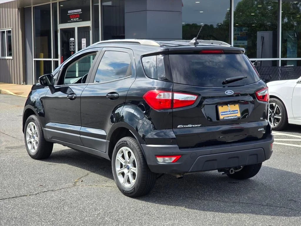 Used 2020 Black Ford SE image 24