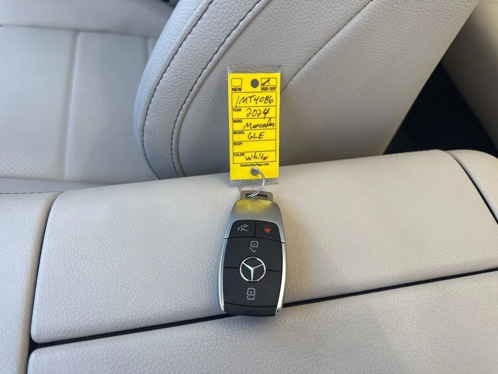 Used 2024 White Mercedes-Benz GLE 350 image 36