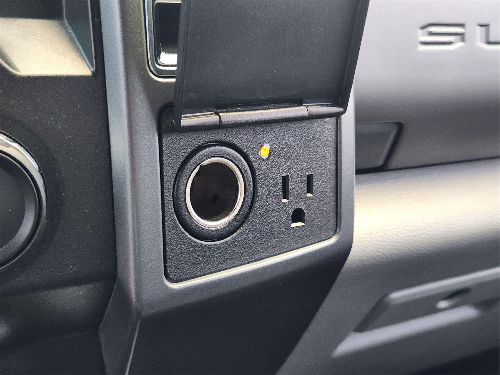 Used 2020 Iconic Silver Ford XLT image 19