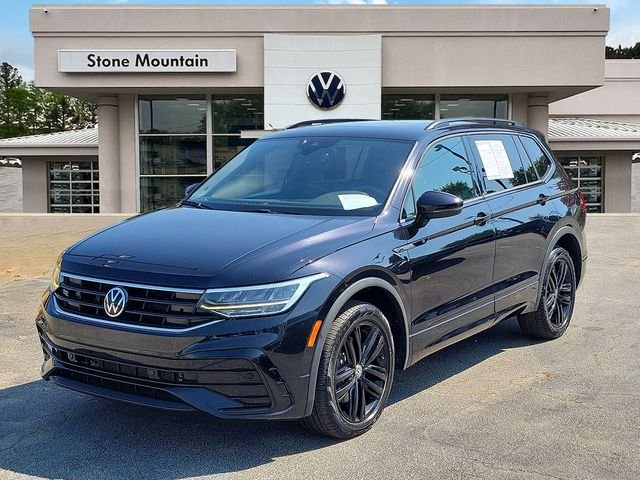 2022 Volkswagen Tiguan 2.0T SE R-Line Black's photo