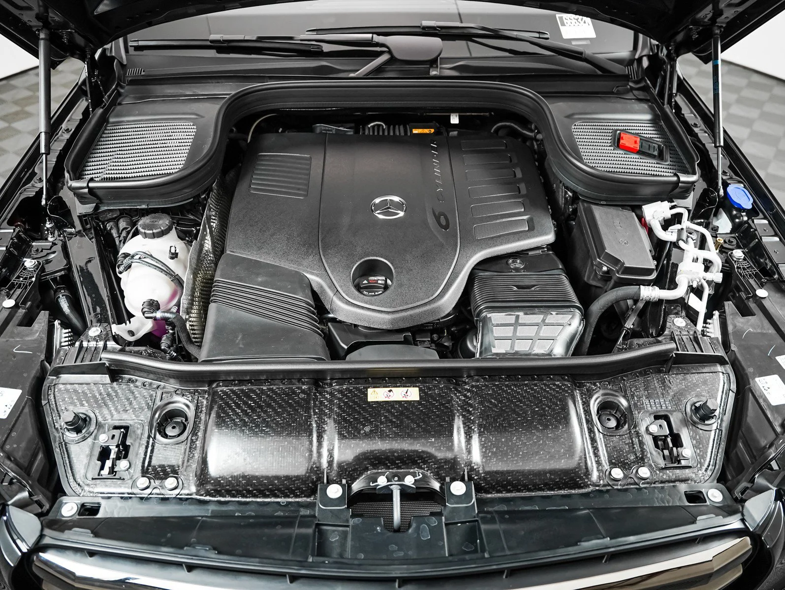 New 2026 Black Mercedes-Benz 4MATIC® image 3