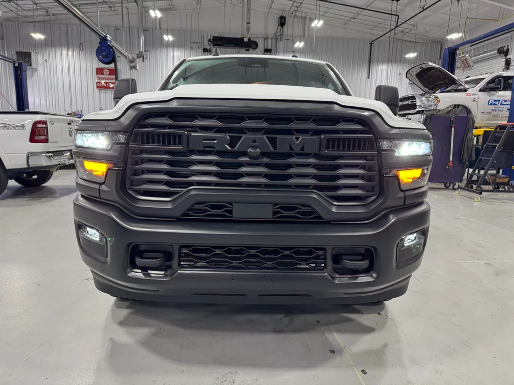 2025 RAM 2500 Tradesman - Photo 9