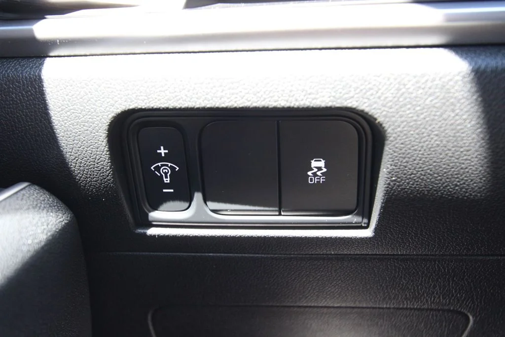 New 2026 Black Kia LX image 20