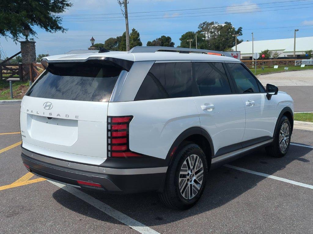 New 2027 White Hyundai Blue SEL 7P image 6