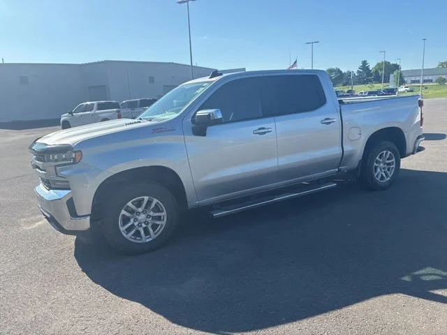 Used 2020 Chevrolet Silverado 1500 LT with VIN 3GCUYDET5LG215586 for sale in Kansas City
