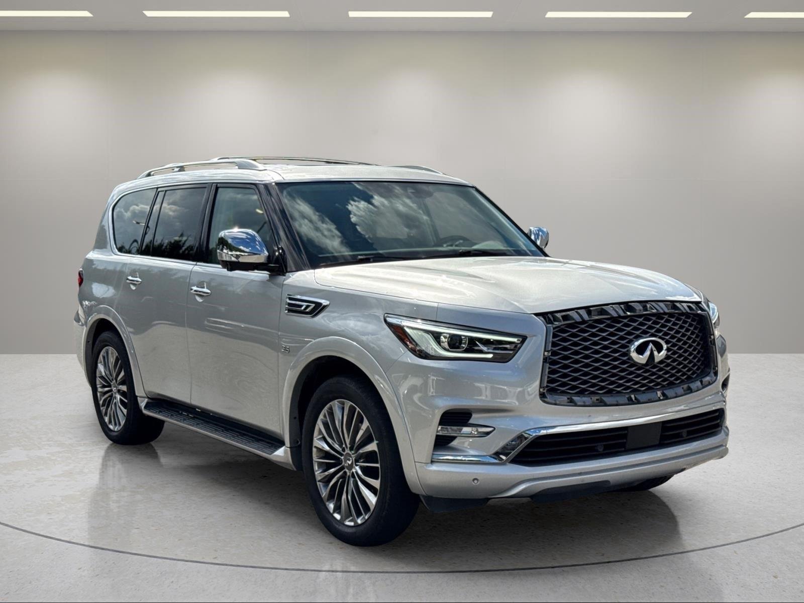 Used 2019  INFINITI  image 7