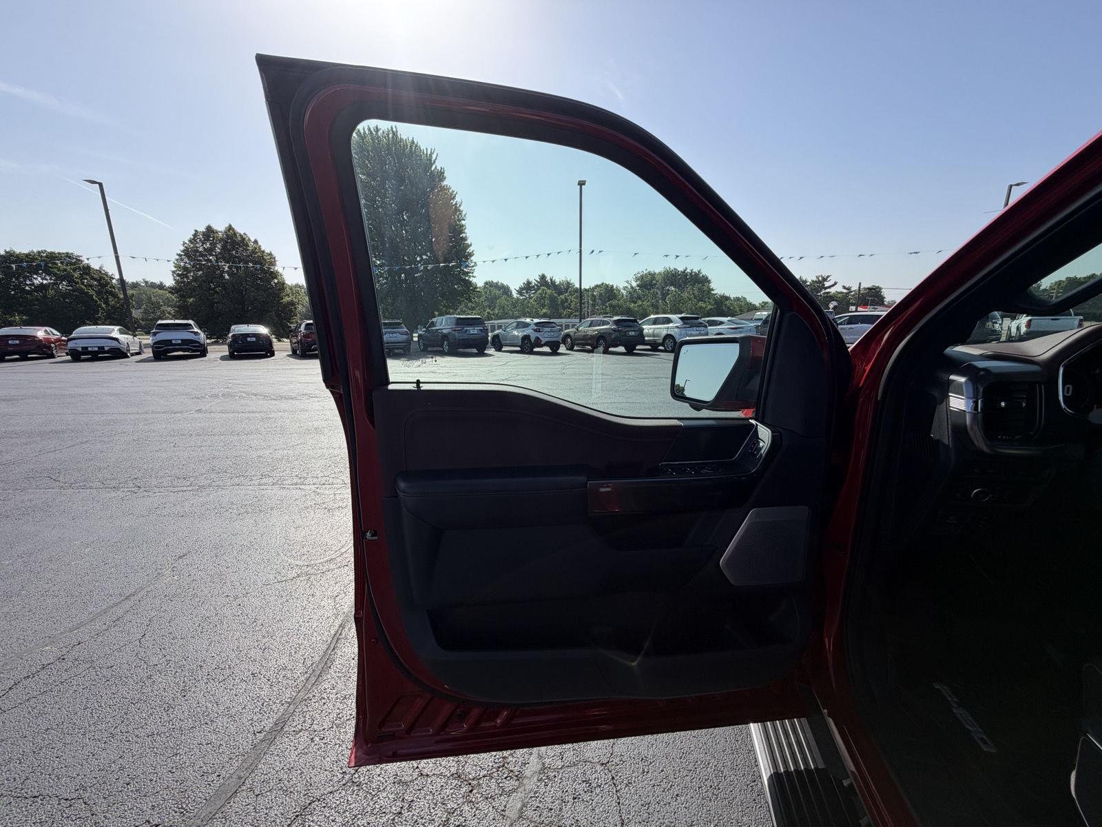 Used 2021 Rapid Red Metallic Tinted Clearcoat Ford LARIAT image 11