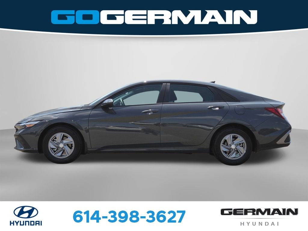 Used 2025 Gray Hyundai SE image 12