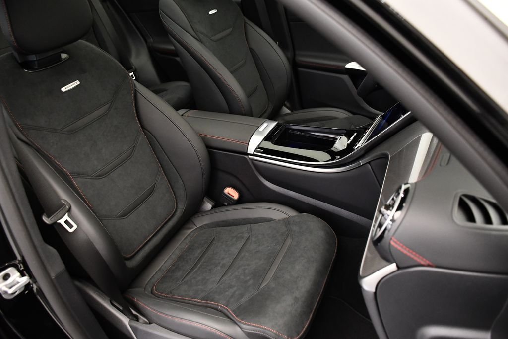 2025 Mercedes-Benz GLC AMG GLC43 - Photo 46