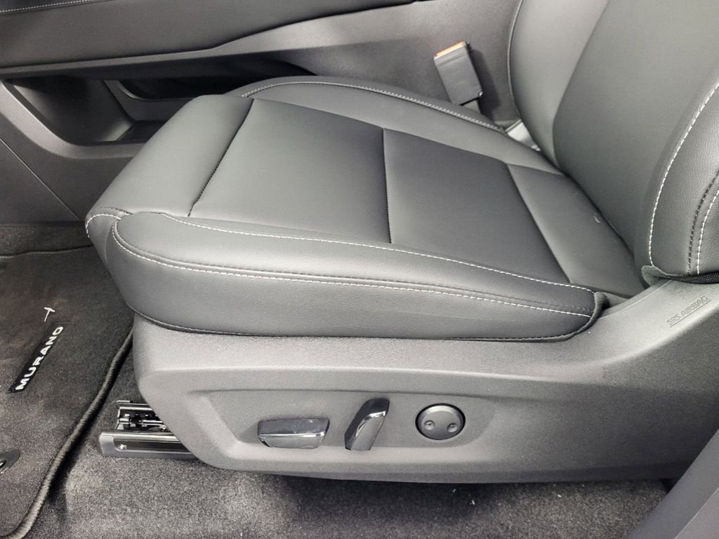 2025 Nissan Murano SL - Photo 12