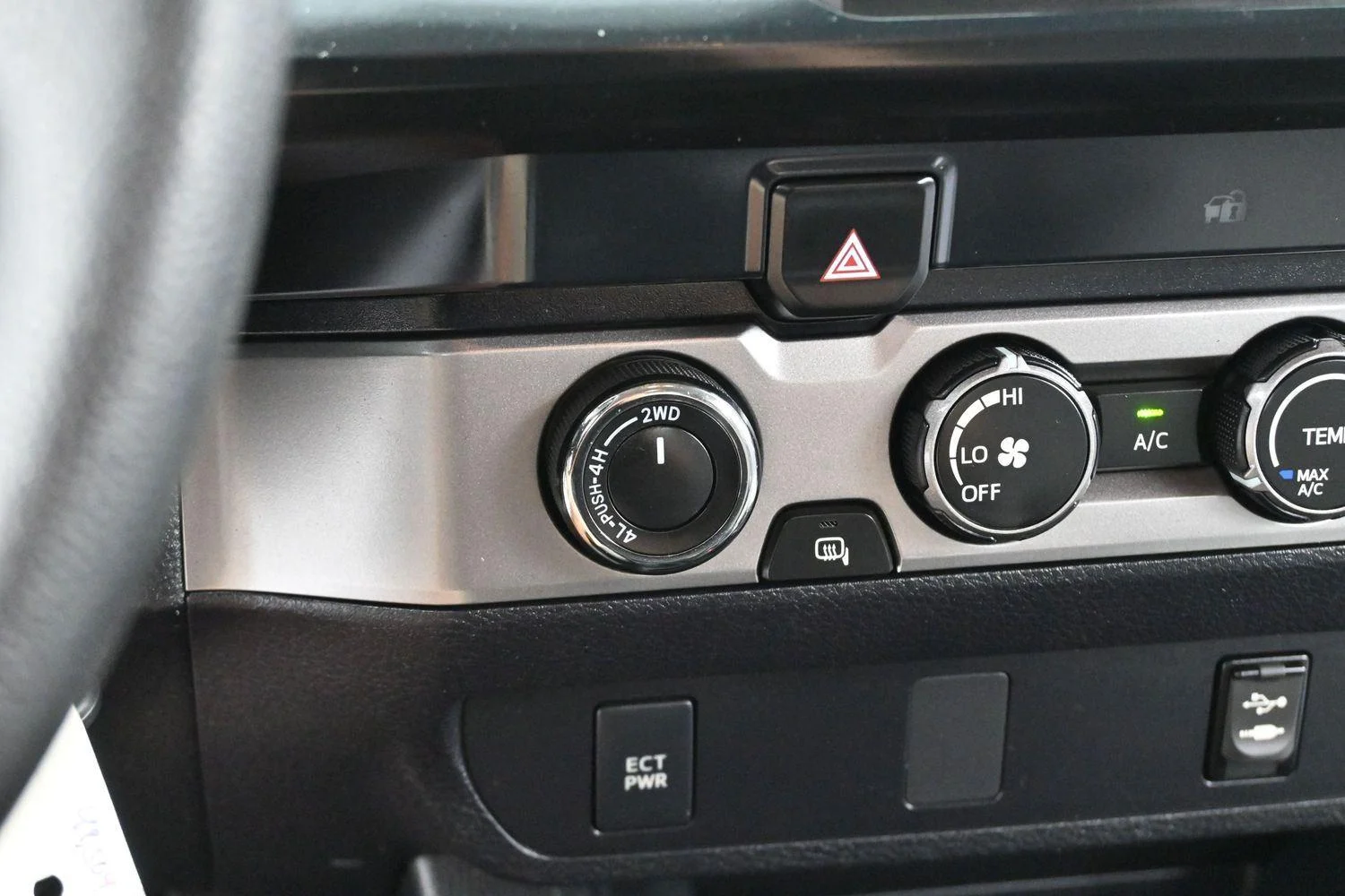 Used 2019 Magnetic Gray Metallic Toyota SR5 image 23