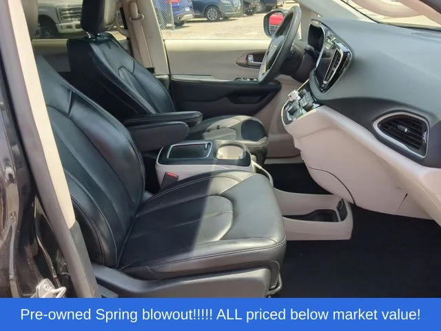 Used 2023 Black Chrysler Touring L image 42