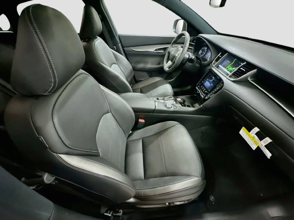Used 2025 Slate Gray INFINITI ESSENTIAL image 28
