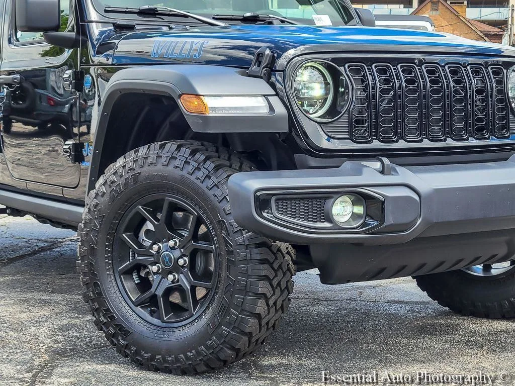 Certified Used 2025 Black Jeep Willys 4xe image 4