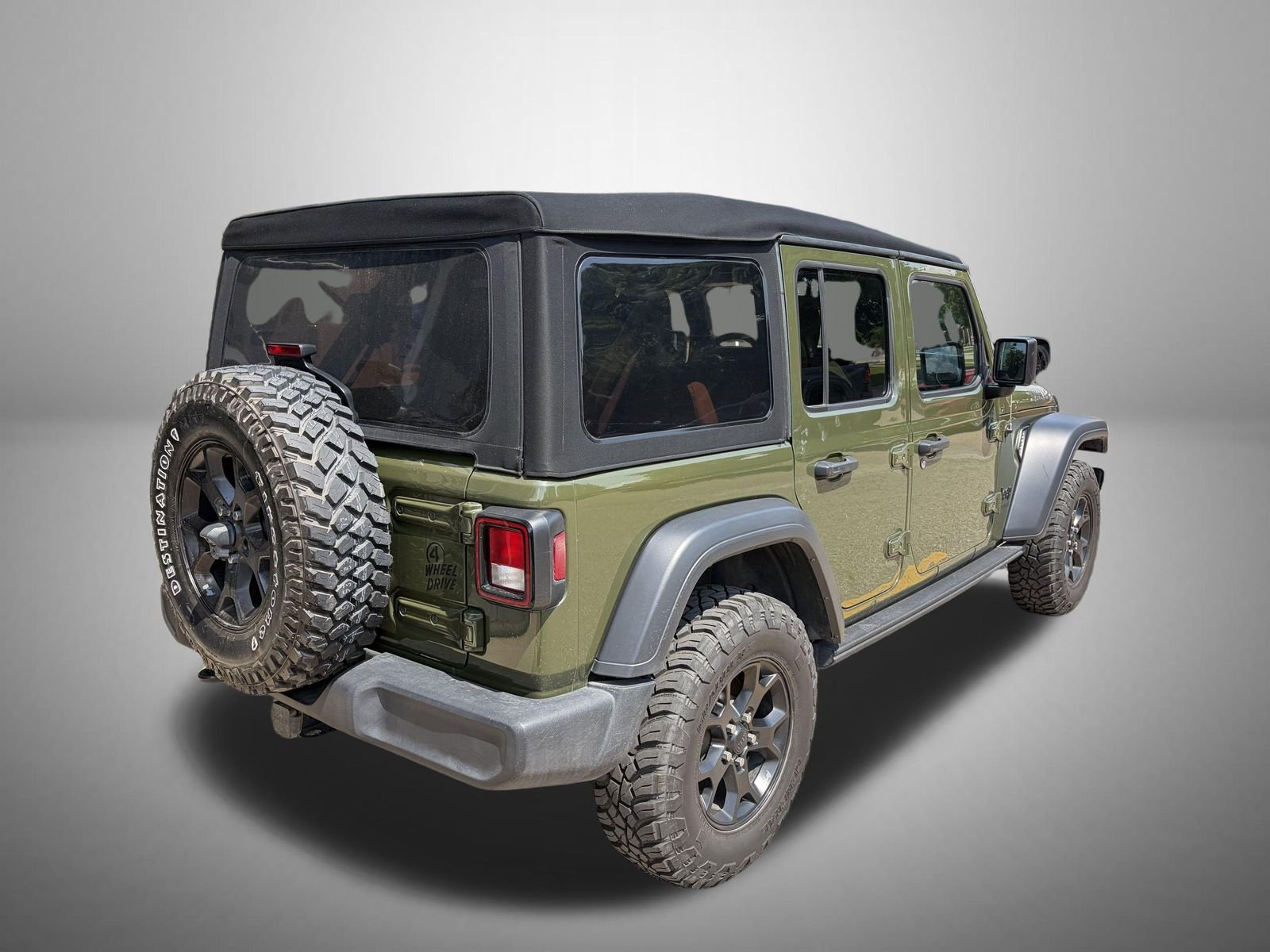 Used 2022 Green Jeep Unlimited Willys image 4
