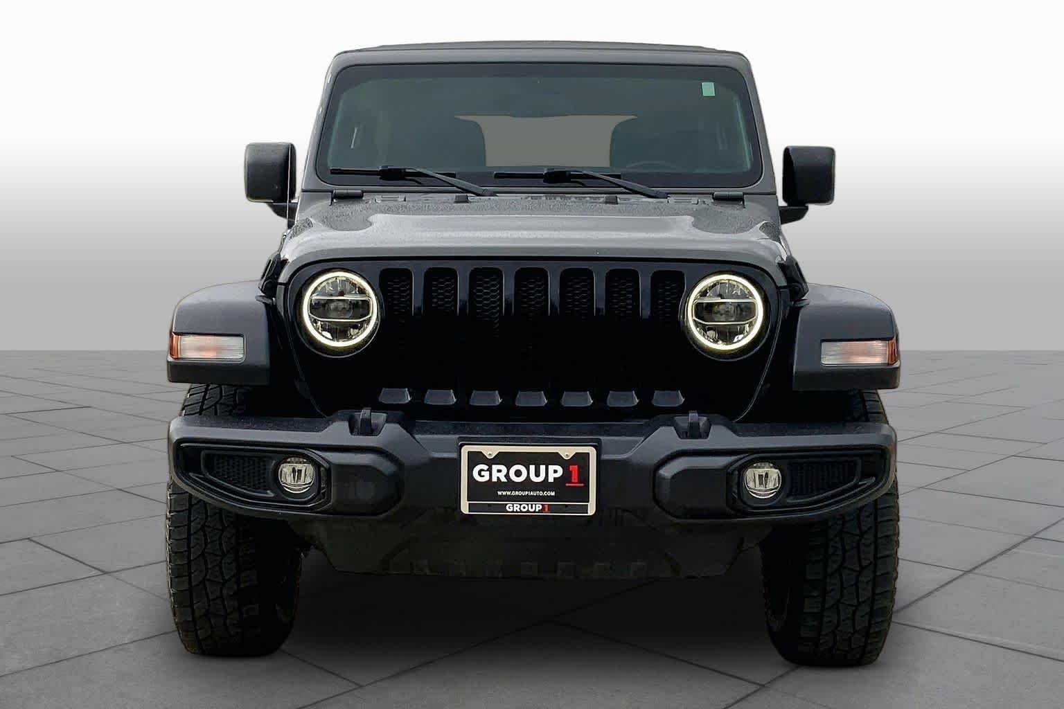 Used 2021 Sting-Gray Clearcoat Jeep Unlimited Willys image 4