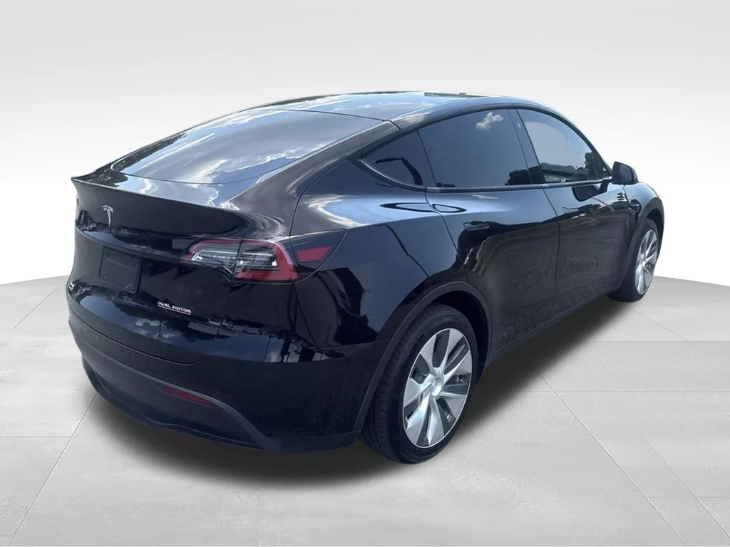 Used 2020 Black Tesla Long Range image 4