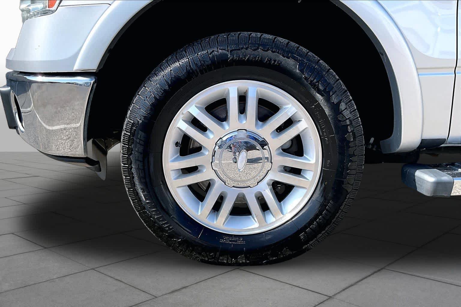 Used 2012 Ingot Silver Metallic Ford Lariat image 10