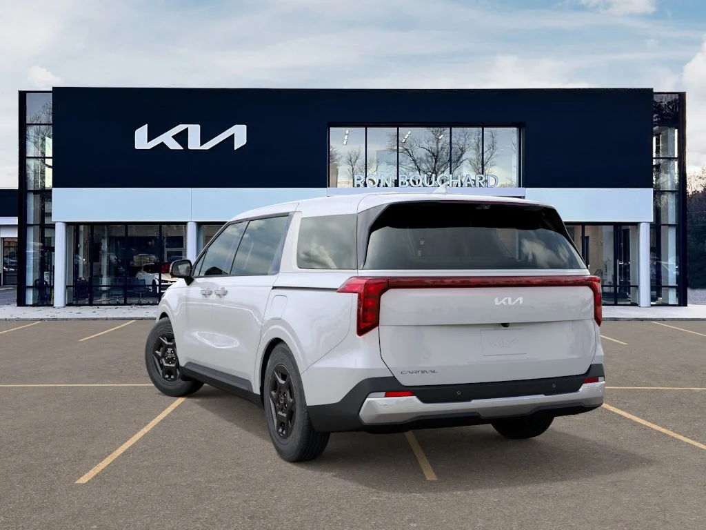 New 2027 Snow White Pearl Kia LXS image 4