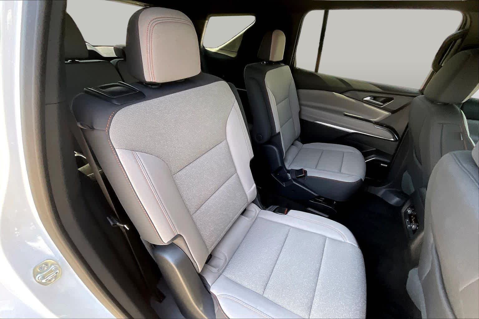 Used 2025 Summit White Chevrolet LT image 20