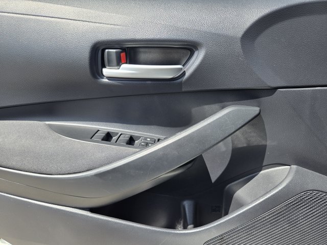 Used 2020 Blizzard Pearl Toyota  image 19