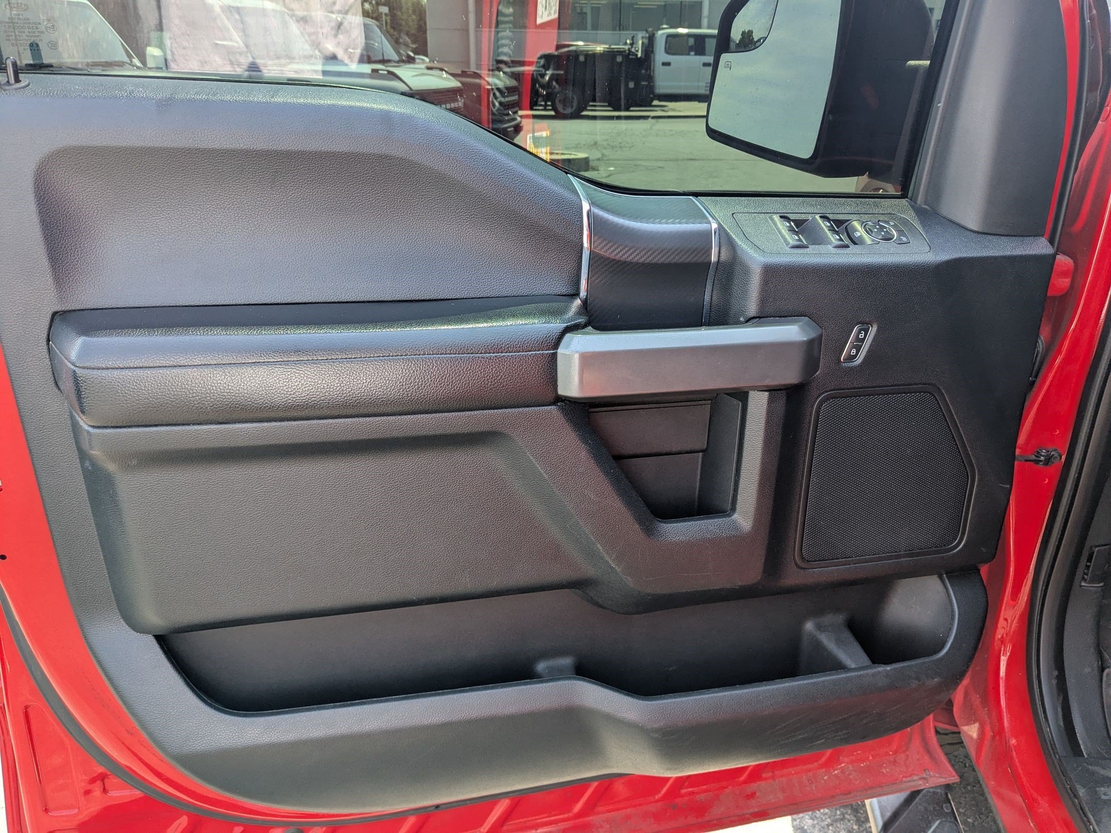 Used 2018 Race Red Ford XLT image 10