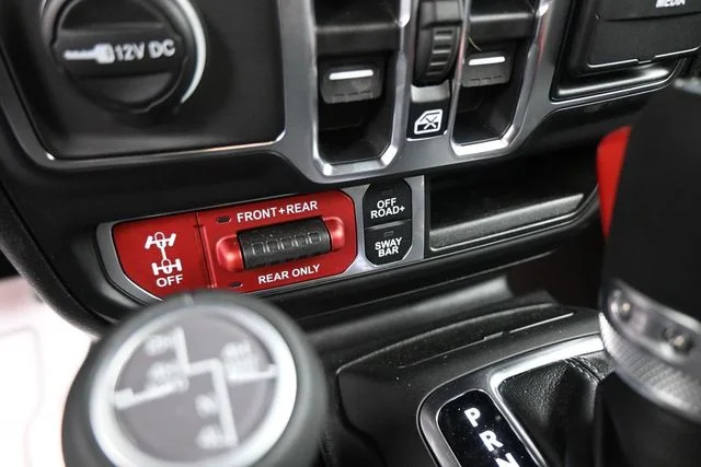 New 2026 Black Clear-Coat Exterior Paint Jeep Rubicon X image 33