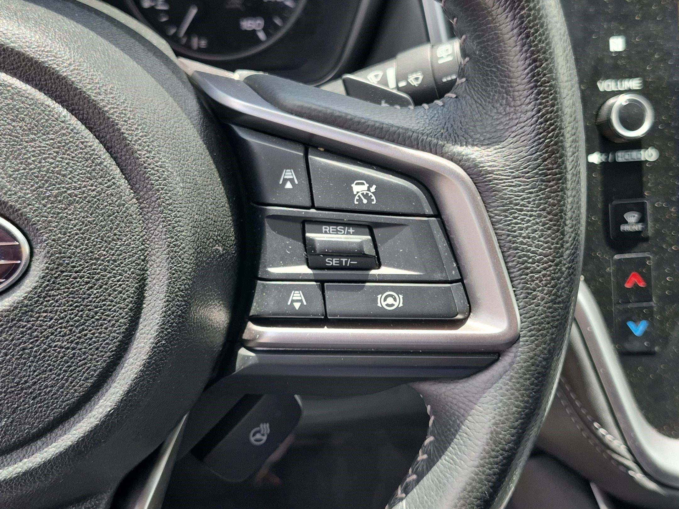 Used 2023 Ice Silver Metallic Subaru Limited XT image 19