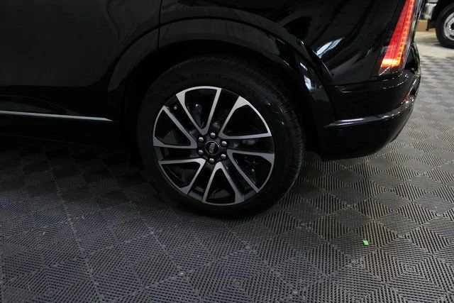 2026 Cadillac OPTIQ Premium Sport - Photo 10