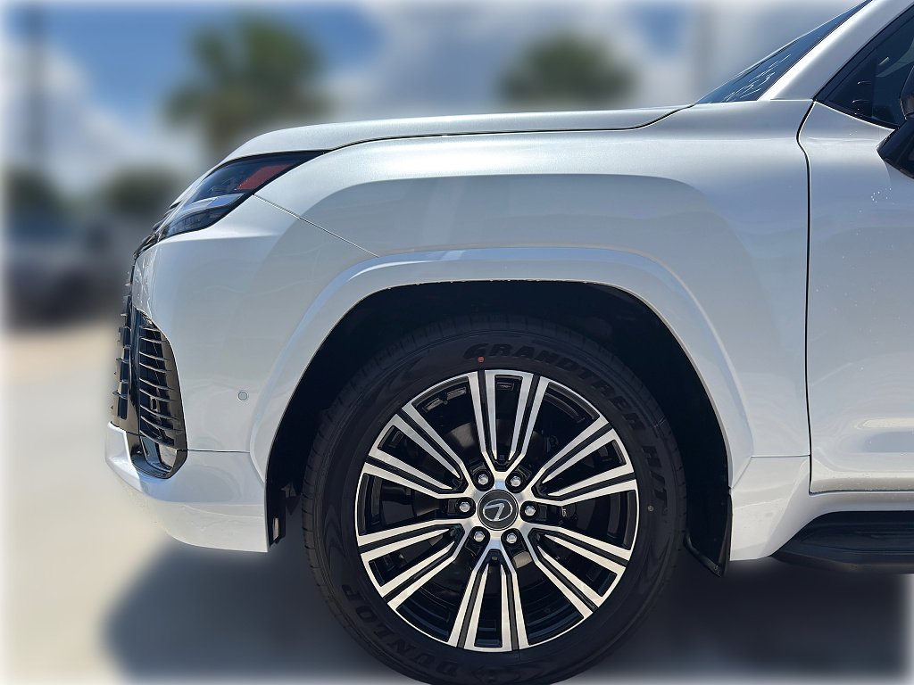 New 2026 Eminent White Pearl Lexus LUXURY image 7