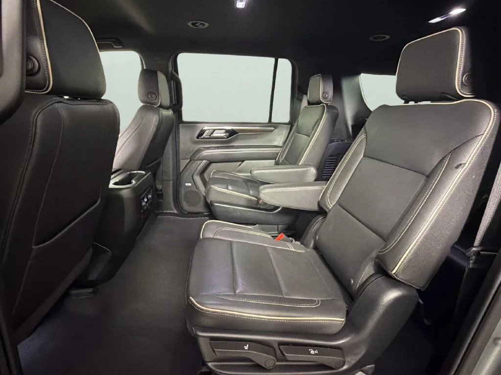 Used 2025 Sterling Gray Metallic Chevrolet Premier image 26