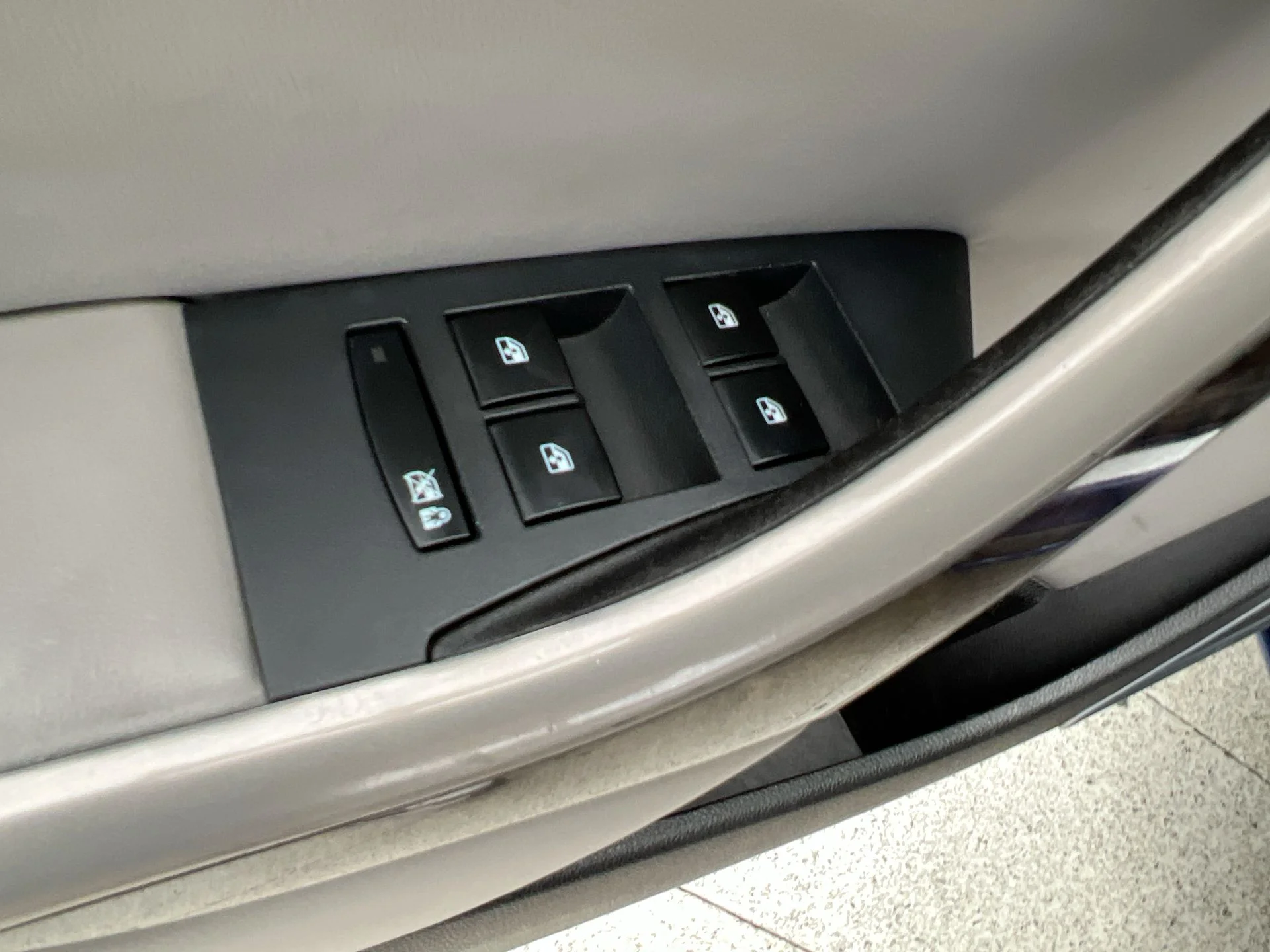 Used 2013 Blue Buick Base image 22