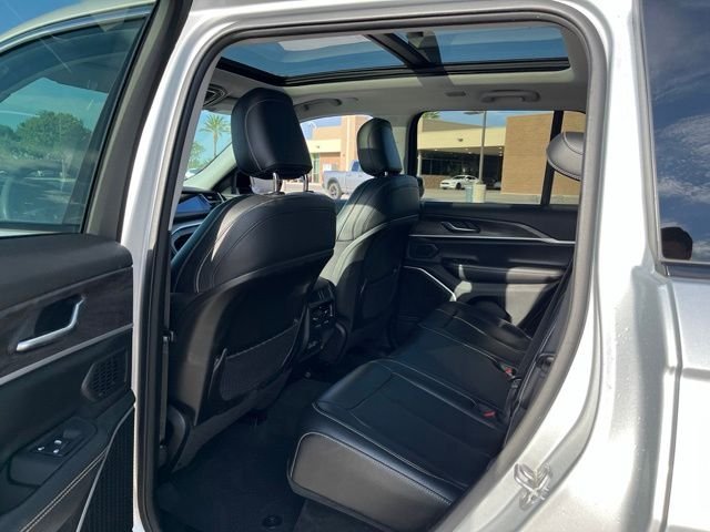 Used 2023 Silver Jeep 4xe image 25
