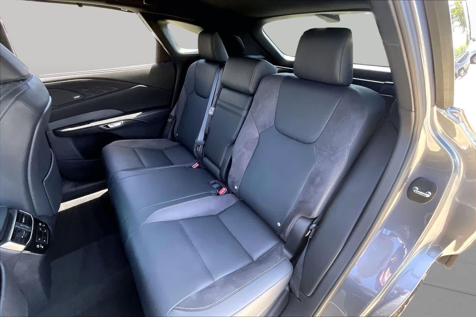 Used 2023 Nebula Gray Pearl Lexus Luxury image 18