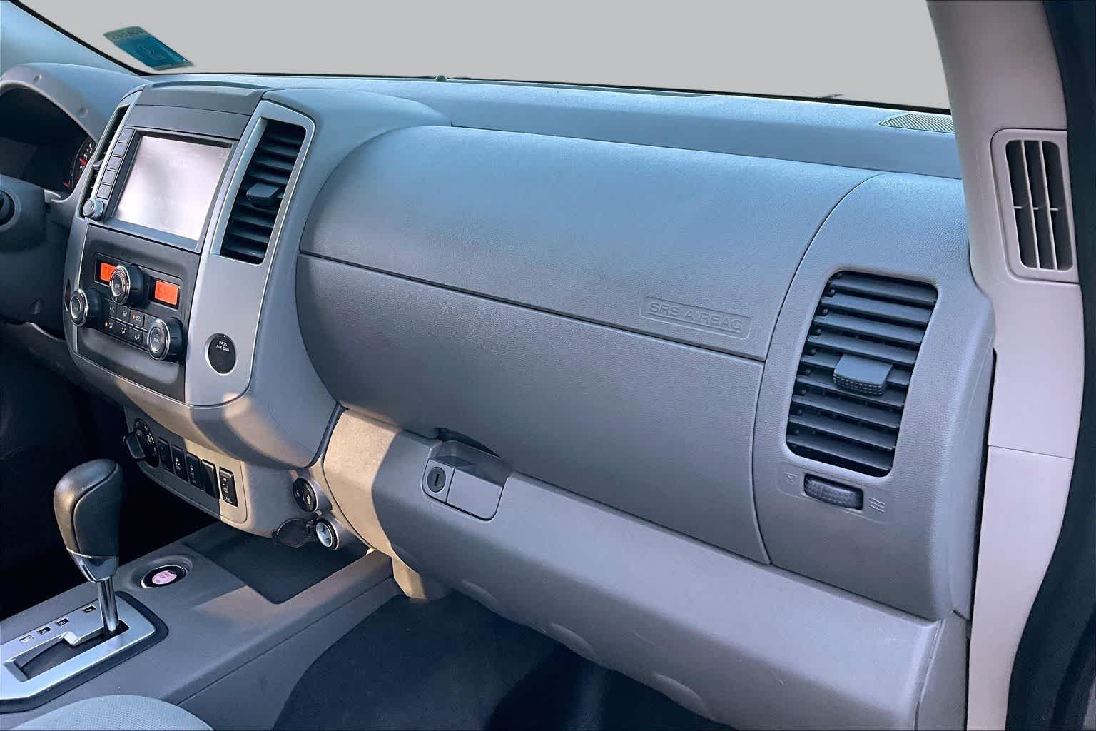Used 2021 Gun Metallic Nissan SV image 17