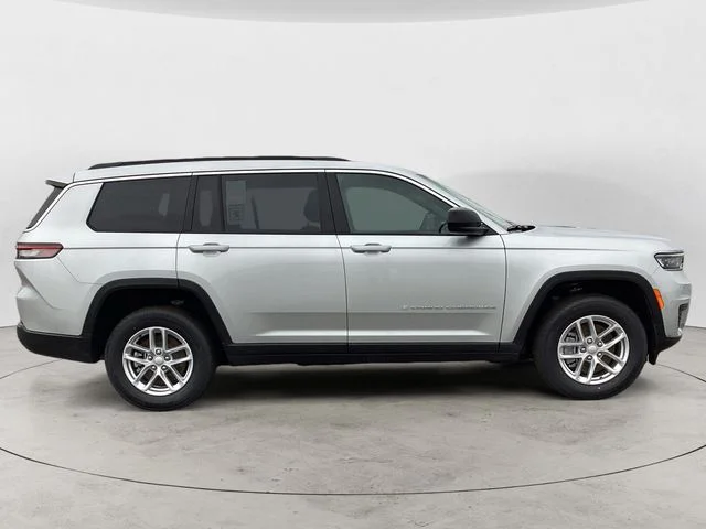 New 2026 Silver Jeep L LAREDO X 4X4 image 7