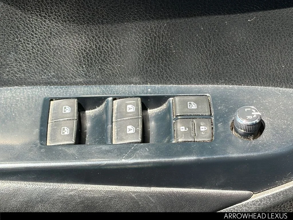 Used 2017 Gray Toyota XLE image 7