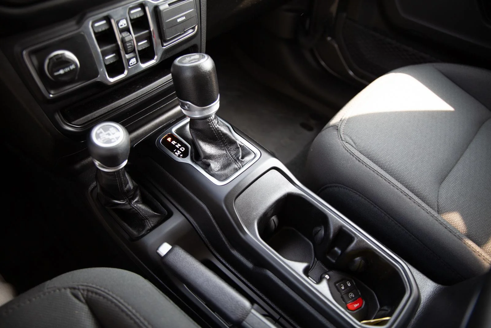 Used 2023 Granite Crystal Metallic Clearcoat Jeep 4X4 image 16