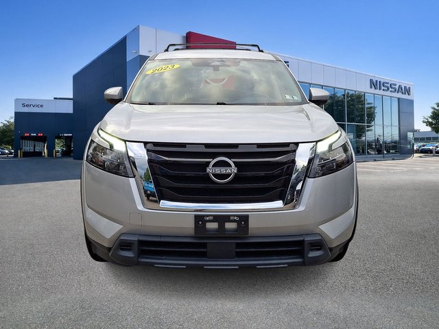 2023 Nissan Pathfinder SV