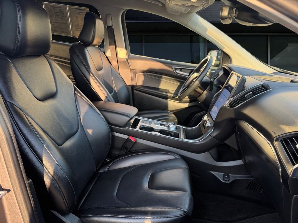 2022 Ford Edge Titanium - Photo 6