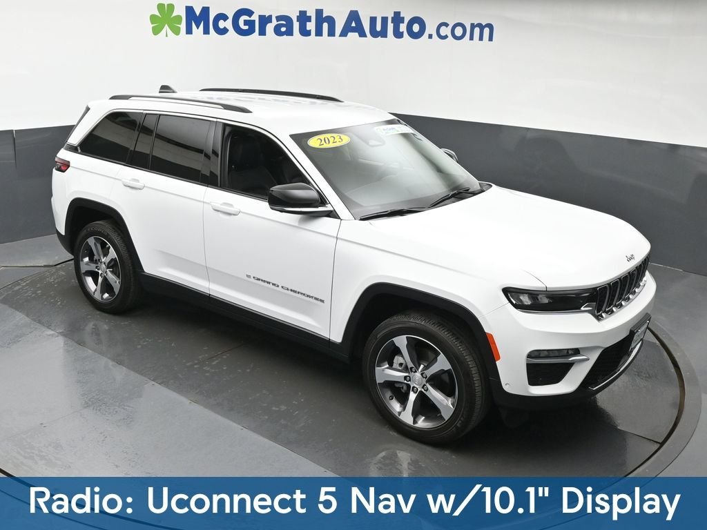 Used 2023 White Jeep Limited image 4
