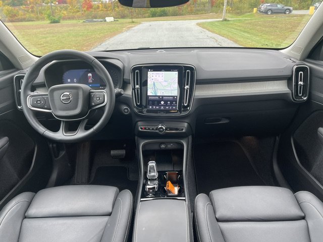 Used 2025 Green Volvo Plus Bright Theme image 14