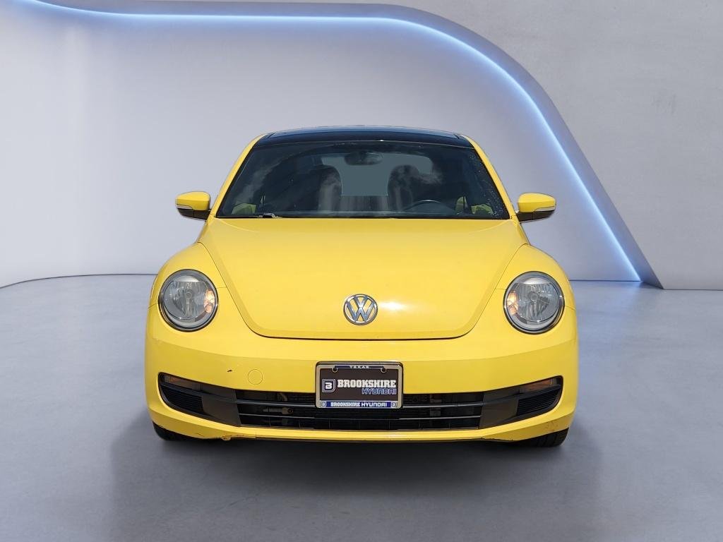 Used 2015 Yellow Rush Volkswagen 1.8T w/Sun/Sound/Nav image 2